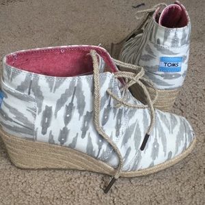 Toms Espadrille Wedge Booties